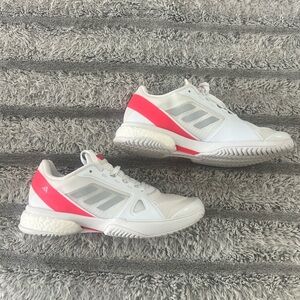 Stella McCartney White Adidas Tennis shoes
